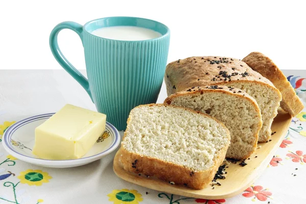 牛乳、パンとバター — ストック写真