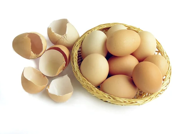 Hens' eggs and shells — Stock Photo, Image