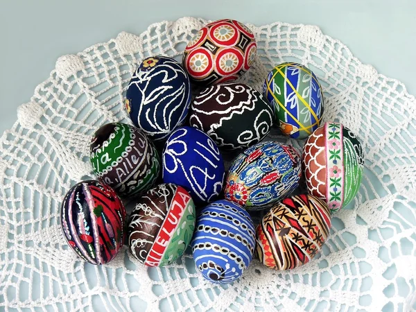 Többszínű húsvéti tojás — Stock Fotó