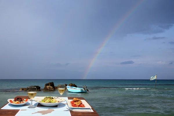 Pranzo per due in riva al mare — Foto Stock