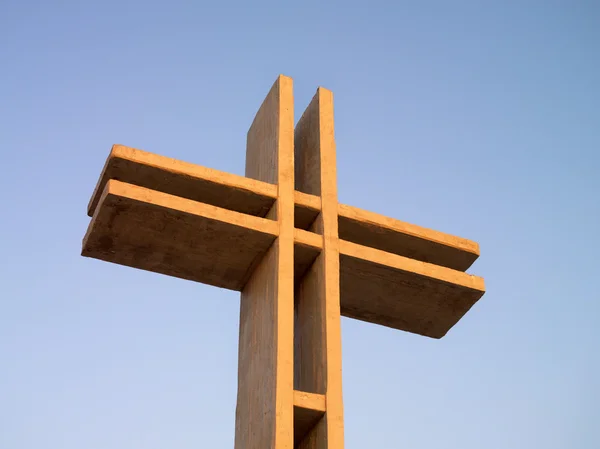 Big cross on blue sky — Stock Photo, Image