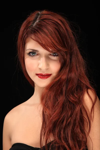 Vackra röda hår ung flicka — Stockfoto