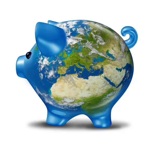 Crisis económica europea como mapa mundial Piggy Bank —  Fotos de Stock