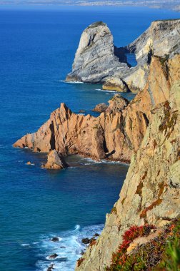 Cabo da roca kayalıklarla ve Atlantik Okyanusu, Portekiz