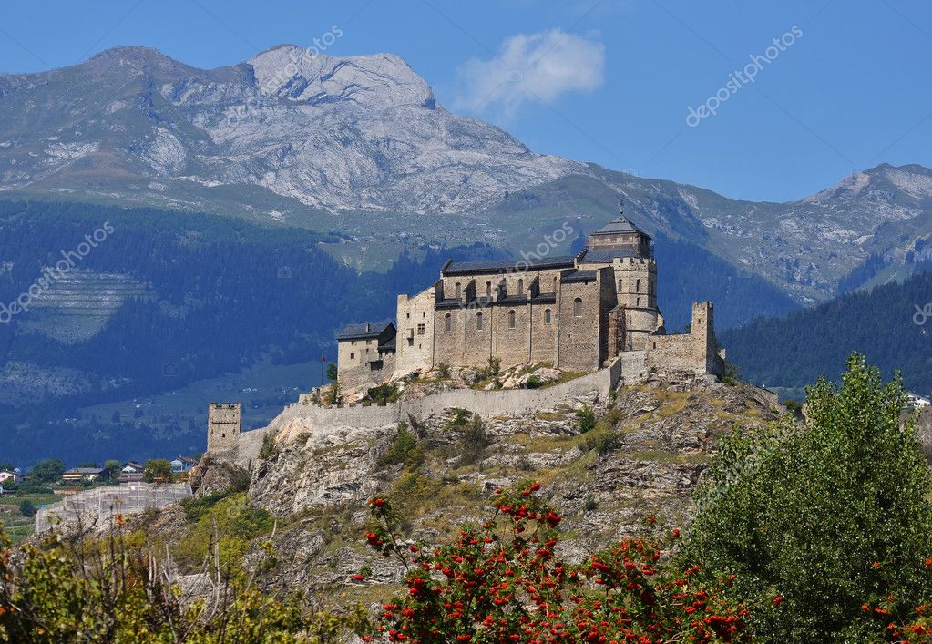 Sion castle of Valere fortified church, Switzerland — Stock Photo ...