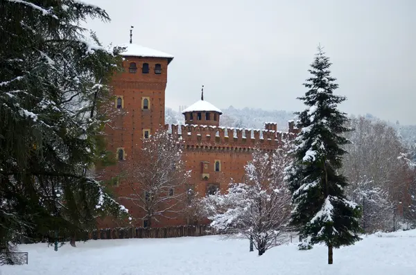 Středověký hrad valentino parku, Turín — Stock fotografie