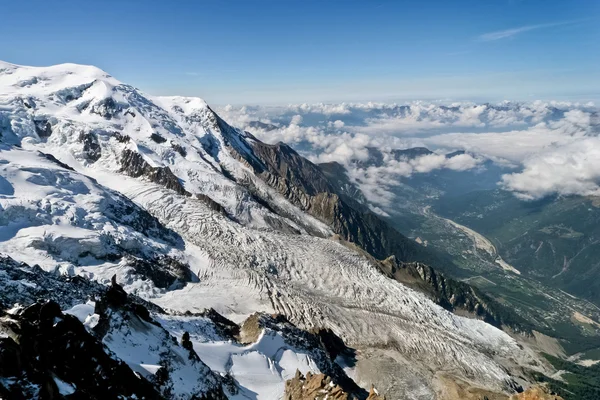 Mont Blanc - l 'Aiguille du Midi — Fotografia de Stock