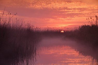 Sunrise Gölü