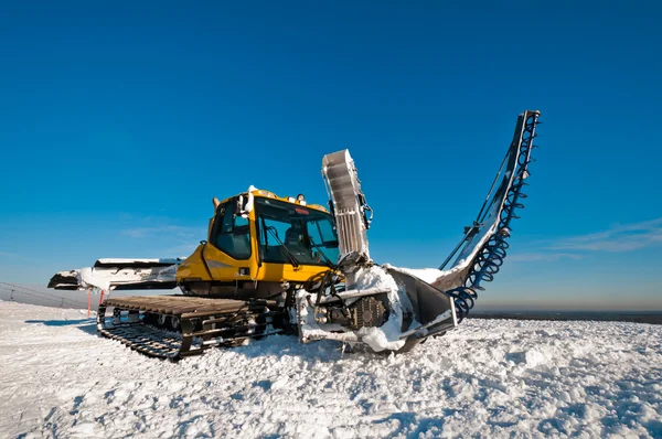 stock image Snowcat for making ramps