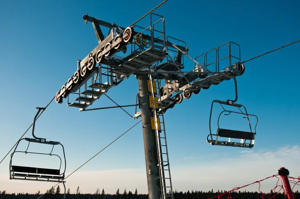 Wyciąg narciarski wsparcie zbliżenie — Zdjęcie stockowe