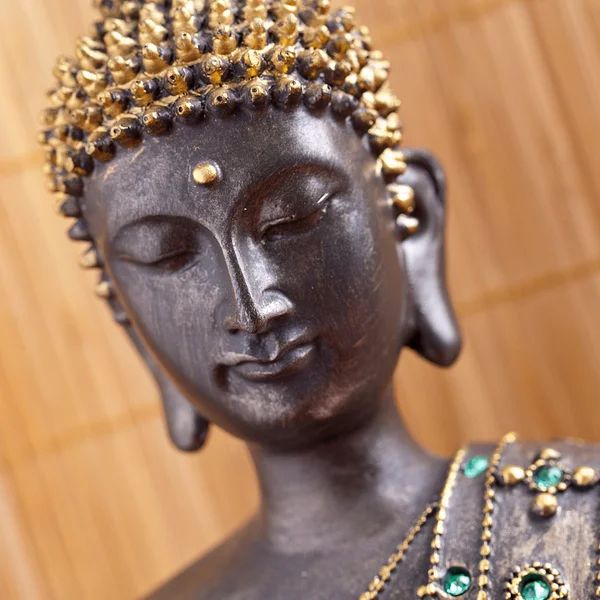 Budda buddhismus zen złoty posąg gott feng-shui asien — Zdjęcie stockowe