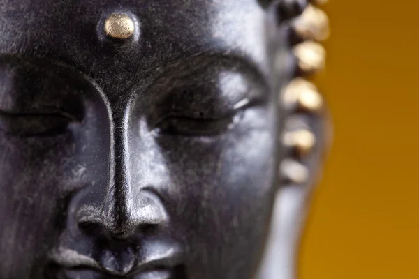 Budda buddhismus zen złoty posąg gott feng-shui asien — Zdjęcie stockowe