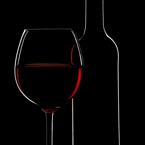 Silhouette wein glas rotwein weinflasche tropfen blasen alkohol — Stock Photo, Image