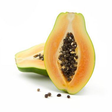 Yeşil papaya meyve üzerinde beyaz backgorund