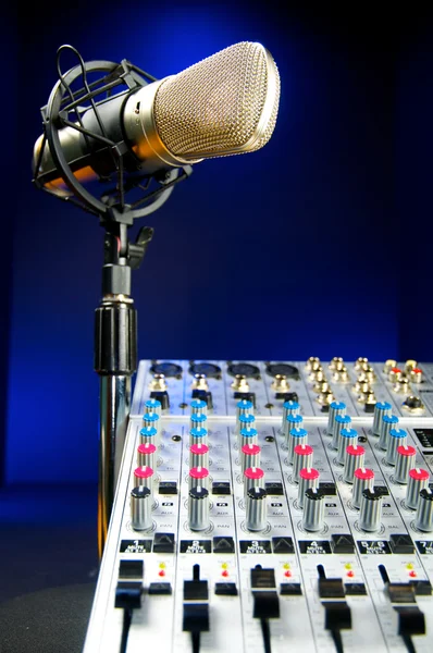 Mixer and Vocal Mic — Stock Photo, Image