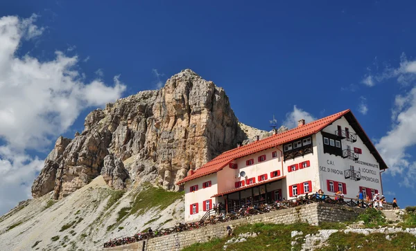 Berghütte locatelli — Stockfoto