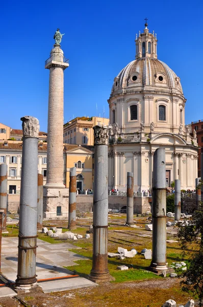 Trajanus kolumn (Colonna Traiana) — Stockfoto