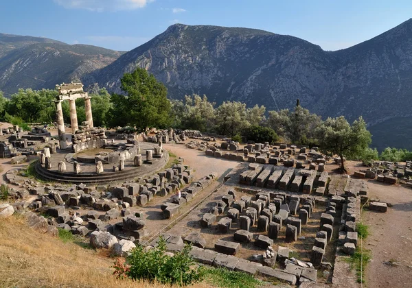 Los Tholos en el santuario de Athena Pronaia — Foto de Stock