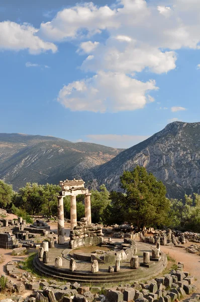 Os Tholos no santuário de Athena Pronaia — Fotografia de Stock