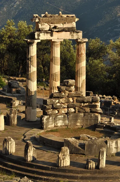 Los Tholos en el santuario de Athena Pronaia — Foto de Stock