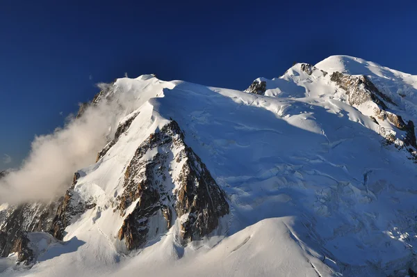 Nejvyšší hora Alp, cosmique trasy — Stock fotografie