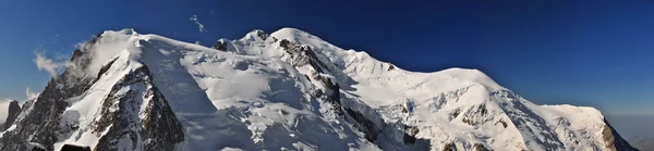 Mont Blanc Massif panoramik görünümü — Stok fotoğraf