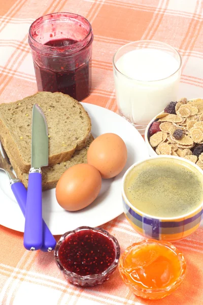 reçel, kahve ve pul Kahvaltı
