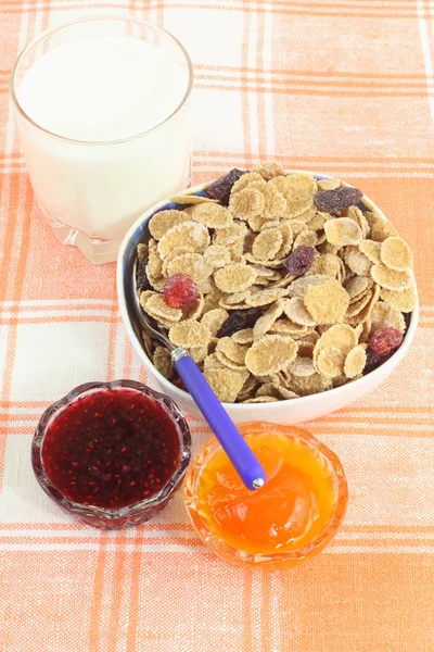 reçel, süt ve pul Kahvaltı