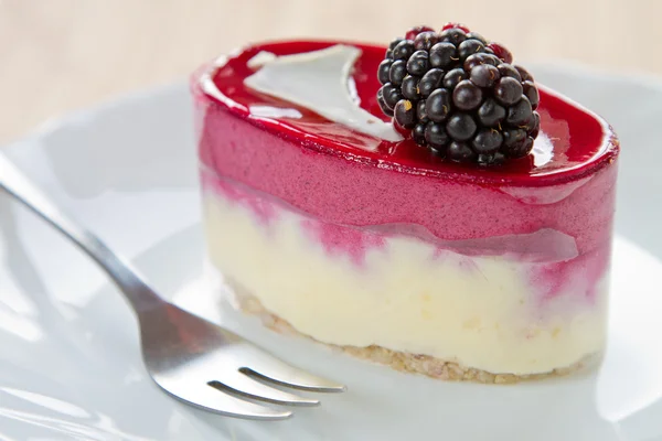 Brombeer Mousse Törtchen — Stock Photo, Image
