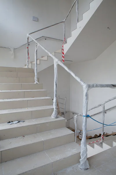 Реконструкция лестниц — стоковое фото