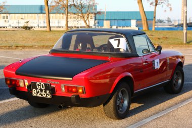 Marinha grande, Portekiz - 11 Şubat: fiat 124 spider sırasında Park & qu