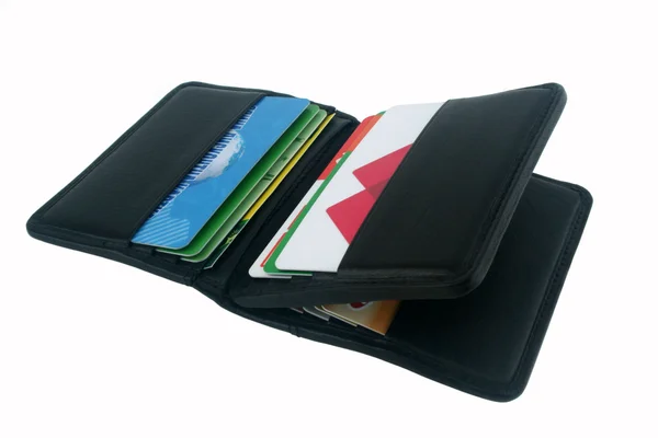 एक सफेद पृष्ठभूमि पर क्रेडिट कार्ड के साथ वॉलेट — स्टॉक फ़ोटो, इमेज