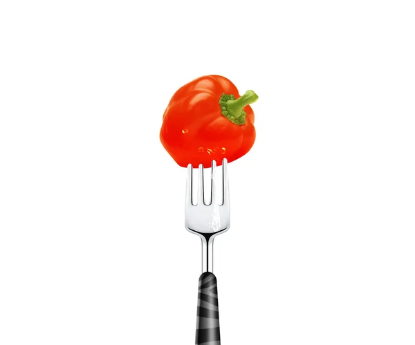Pepe rosso forato da forchetta, isolato su fondo bianco — Foto Stock
