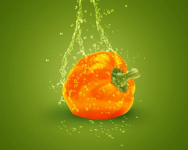 Свежий апельсиновый перец — стоковое фото