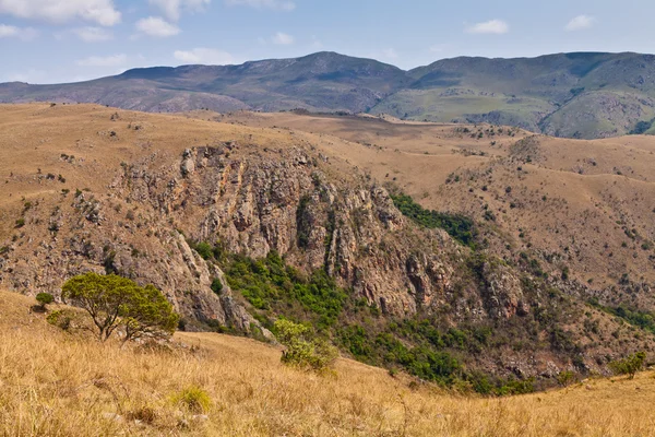 Steep rocky mountain valley — Stock Photo, Image