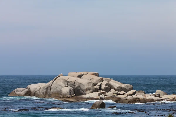 Rocky garis pantai — Stok Foto