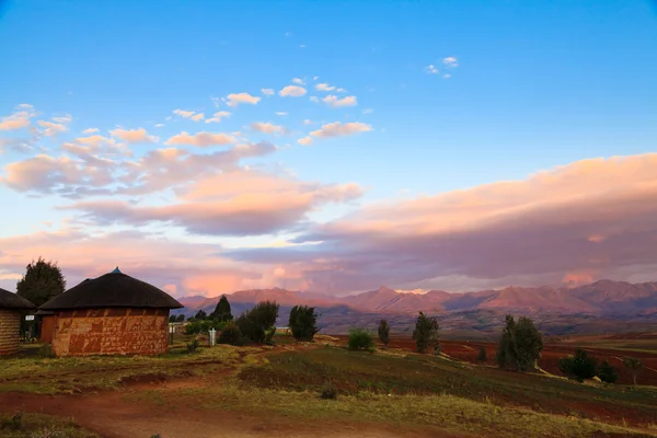 Village in the mountains — Stock Photo, Image