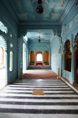 INTERIOR OF THE CITY PALACE. UDAIPUR. RAJASTHAN. INDIA. clipart