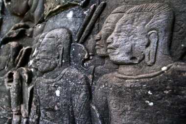 savaşçılar oyulmuş angkor bayon tapınakta bir duvarındaki thom Kamboçya