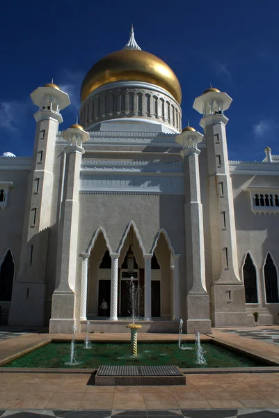 stock image Omar Ali Saifuddin Mosque - Bandar Seri Begawan - Brunei Darusalam