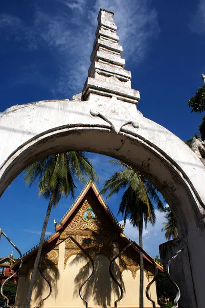 Entrance of a Lao monastery in Vientiane - Laos — Stock Photo, Image
