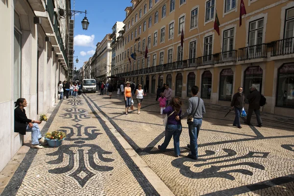 Verkauf von blumen im zentrum von Lissabon, portugal — Stockfoto