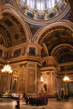 interieur van de st isaac kathedraal in Sint-petersburg in Rusland