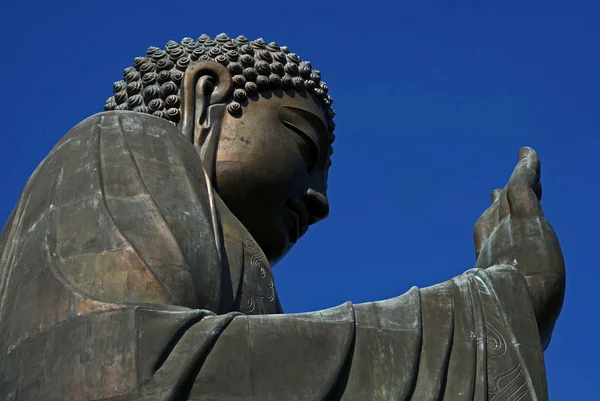 Grande Buddha sull'isola Lantau a Hong Kong — Foto Stock