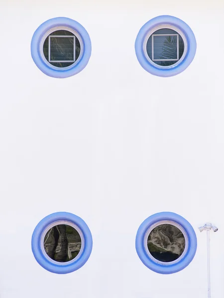 Vier art deco windows — Stockfoto