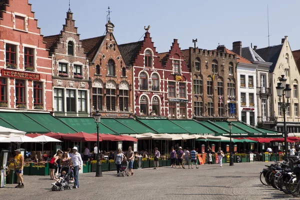 Piazza del Mercato a Bruges — Foto Stock