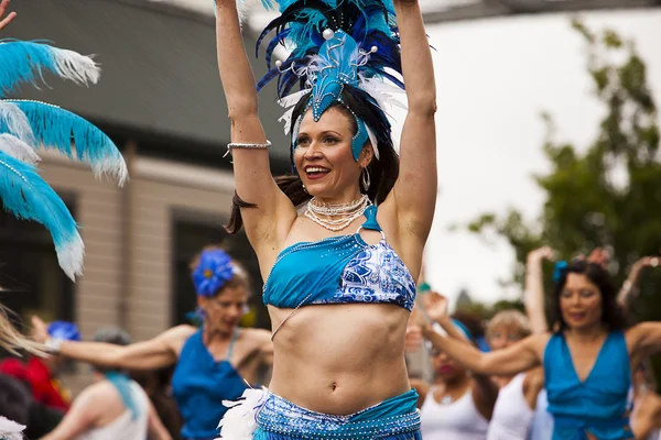 フリーモント夏至のパレードのダンサー — ストック写真