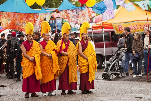 Gaden Shartse Monjes tibetanos —  Fotos de Stock