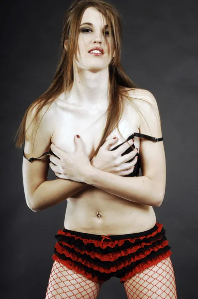Aantrekkelijk model lingerie dragen — Stockfoto