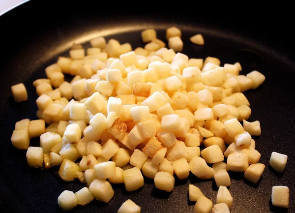 Frozen Hashbrowns In Skillet — Stock Photo, Image
